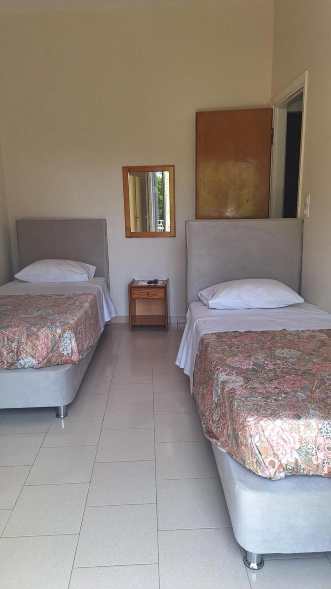 The Red Dragon Guest house Dassia (Corfu)